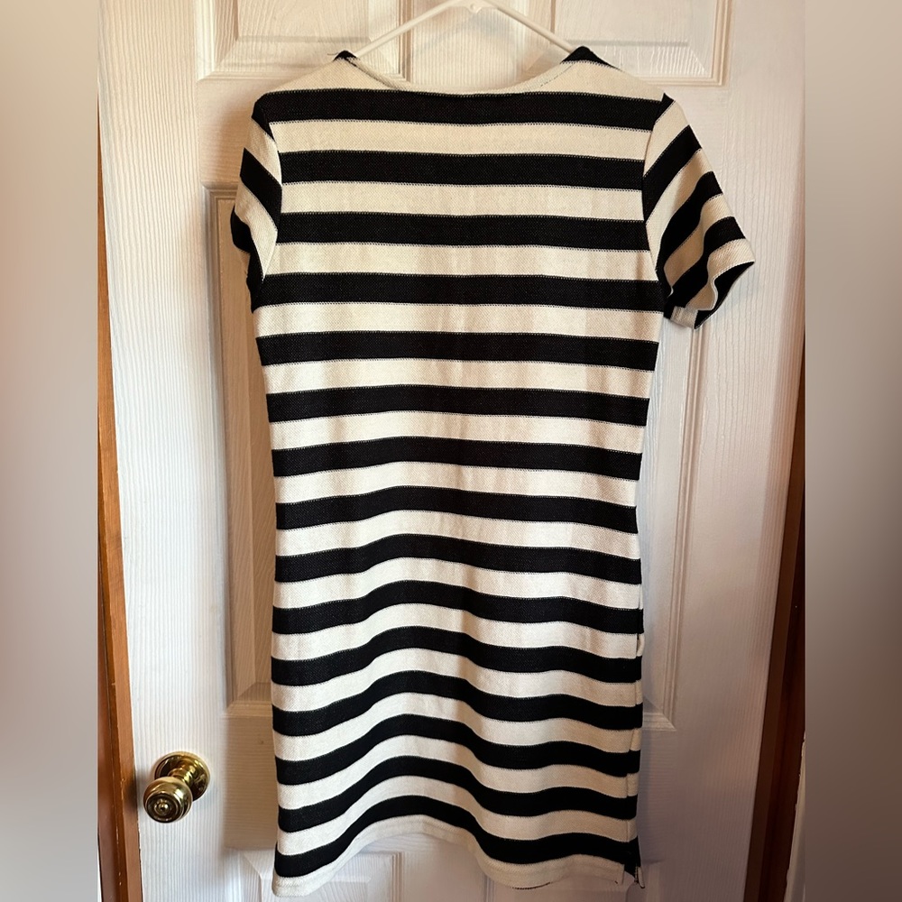 NWT SUPER CUTE DRESS - Picture 3 of 3